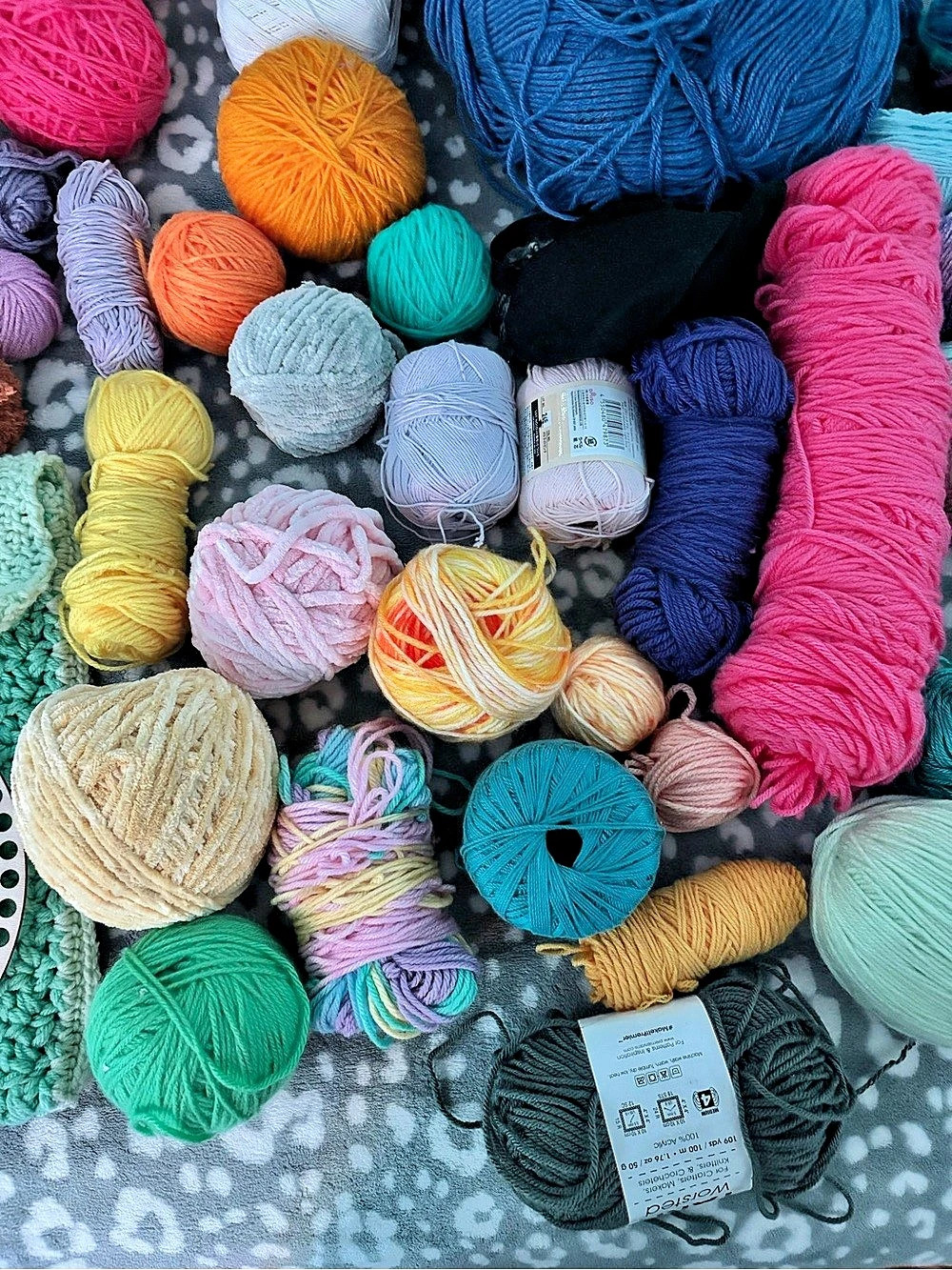 Multicolor Yarn Craft Lot - Picture 10 of 16